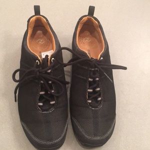 Z 7 Black sneakers